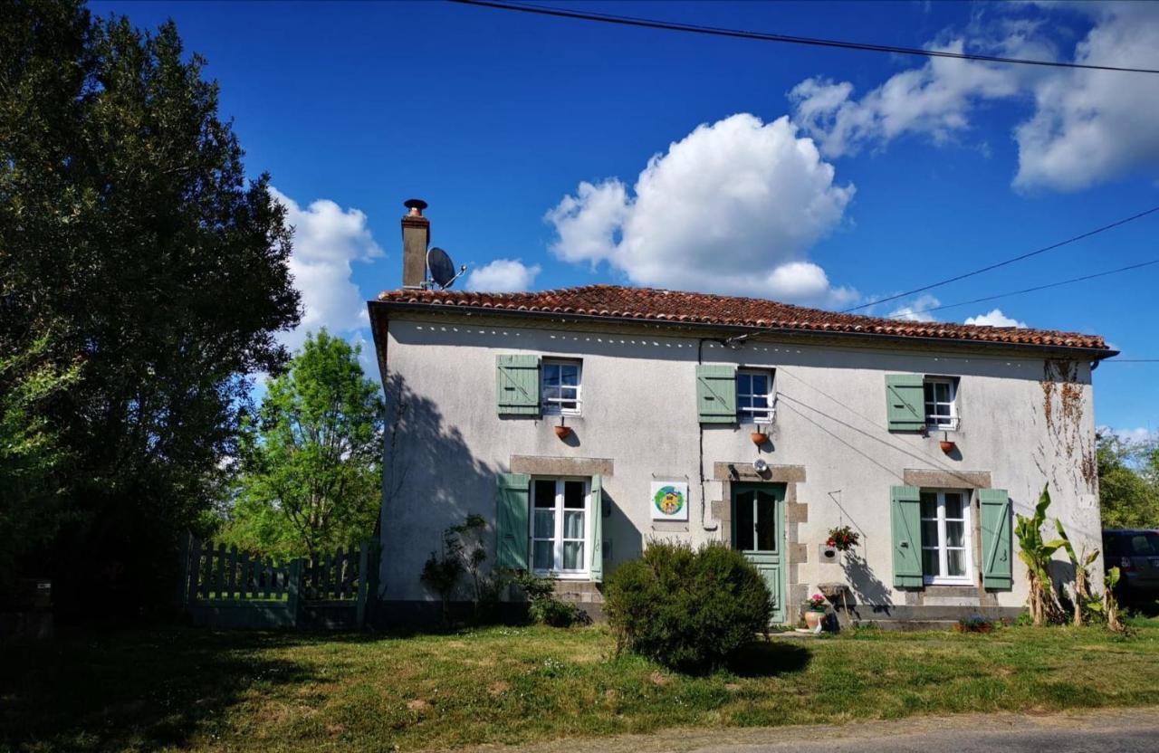 chambres d hotes L'agapé Saint-Martial-sur-Isop Extérieur photo